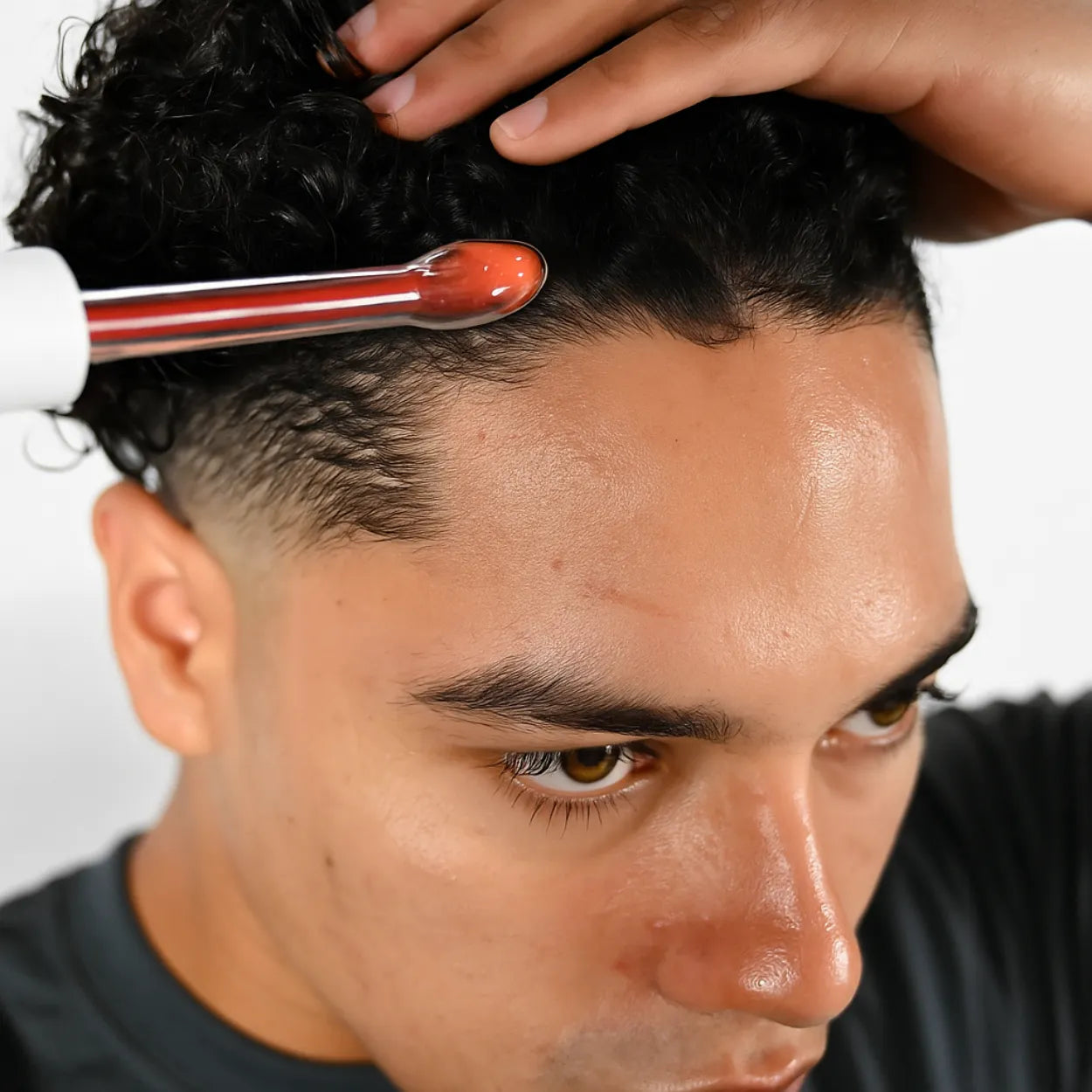 CapilRoot Pro - Recupera tu cabello con tecnología clínica, en solo 8 minutos al día